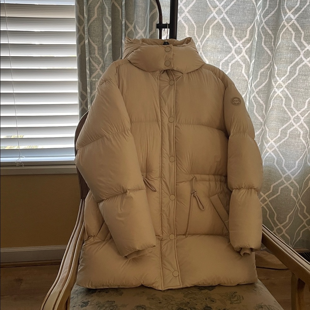 Abercrombie & Fitch Beige Puffer Jacket